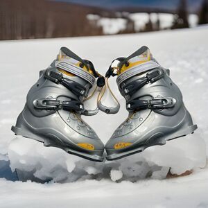 Womens Salomon Verse TF Ski Boots Size 6.5 Thermic Fit Speed Lace 278mm-23/23.5